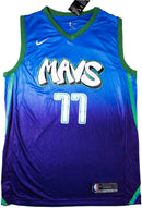 Jersey autografiado Dallas Mavericks Luka Doncic